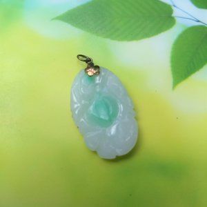 vintage 70s genuine jade jadeite pendant peach lotus NWOT